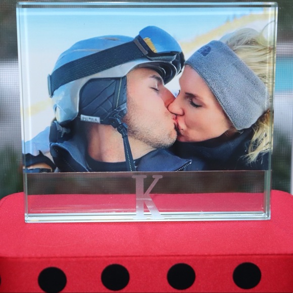 MUD PIE GLASS PHOTO FRAME WITH ETCHED INITIAL - Picture 2 of 9